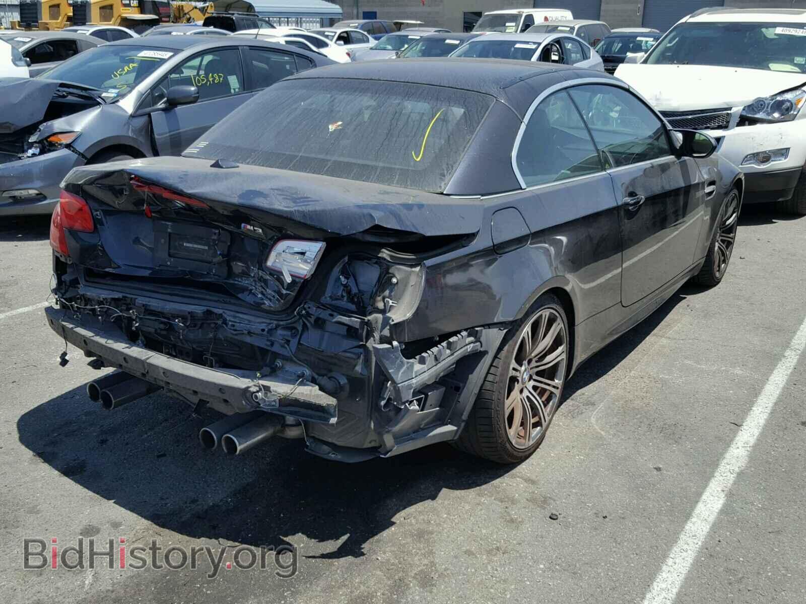 2011 BMW M3 - VIN: WBSDX9C56BE584475 - Фото 4