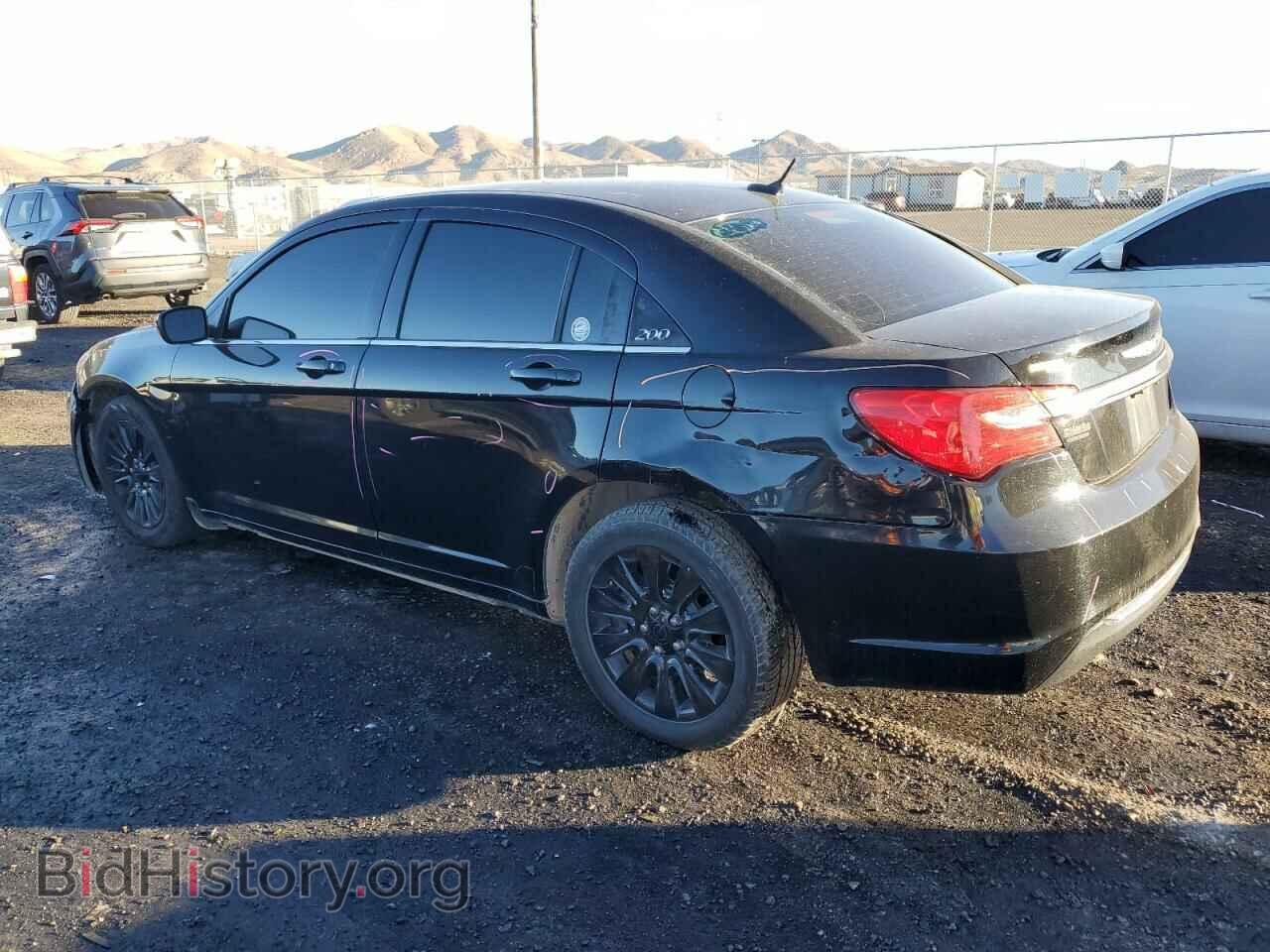 2013 CHRYSLER 200 - VIN: 1C3CCBAB8DN561804 - Фото 2