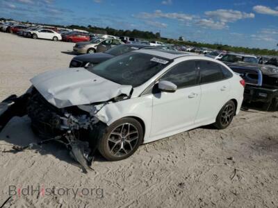 2015 Ford ALL MODELS SE, белый — VIN 1FADP3F25FL267574, Copart