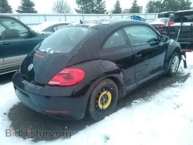 2012 VOLKSWAGEN BEETLE - VIN: 3VWFP7AT8CM641323 - Фото 4