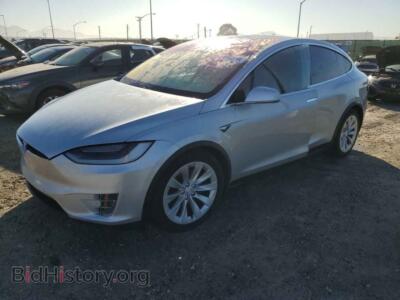 2017 Tesla MODEL X, серый — VIN 5YJXCDE2XHF050358, Copart
