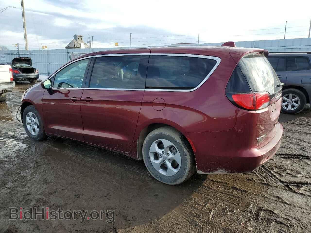 2017 CHRYSLER PACIFICA - VIN: 2C4RC1CG3HR722108 - Photo 2