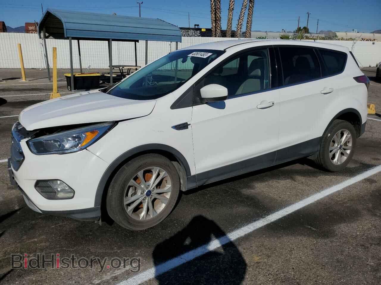 Фотография 1FMCU0GD0HUB05101 - FORD ESCAPE 2017