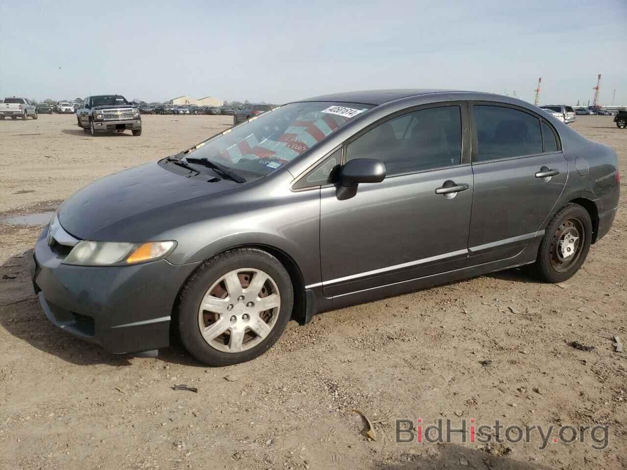 Photo 19XFA1F5XBE028916 - HONDA CIVIC 2011