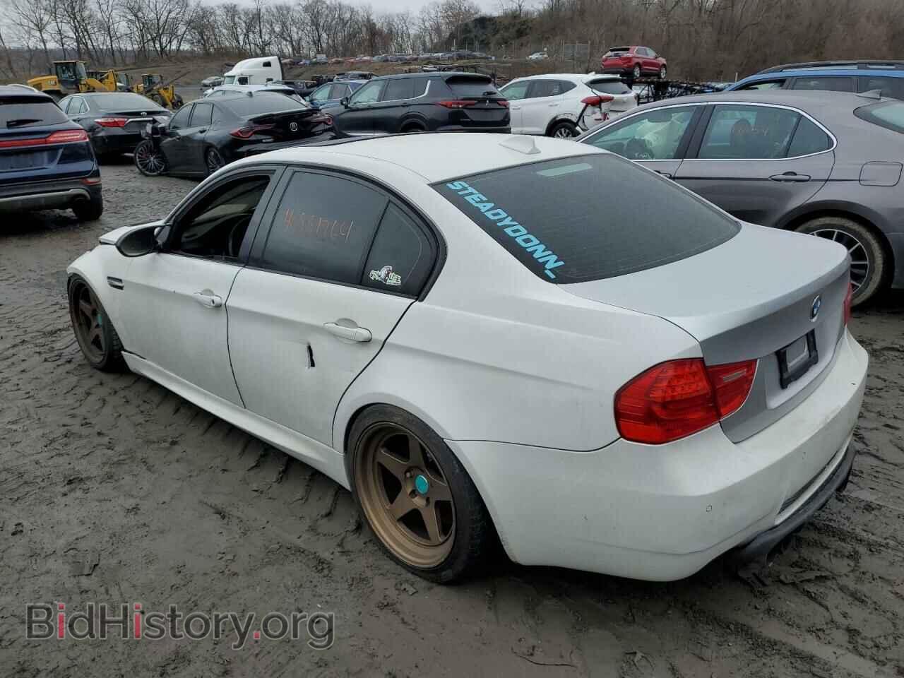 2011 BMW M3 - VIN: WBSPM9C57BE203853 - Фото 2