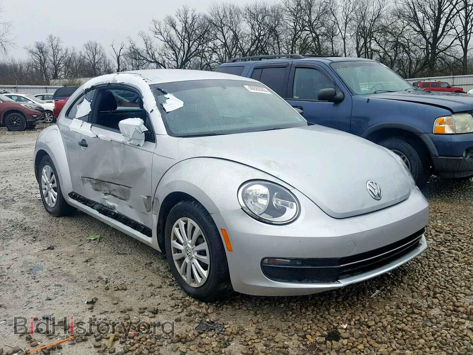 Фотография 3VWFP7AT4CM615446 - VOLKSWAGEN BEETLE 2012