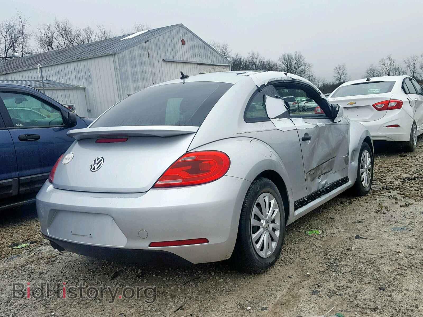 2012 VOLKSWAGEN BEETLE - VIN: 3VWFP7AT4CM615446 - Фото 4