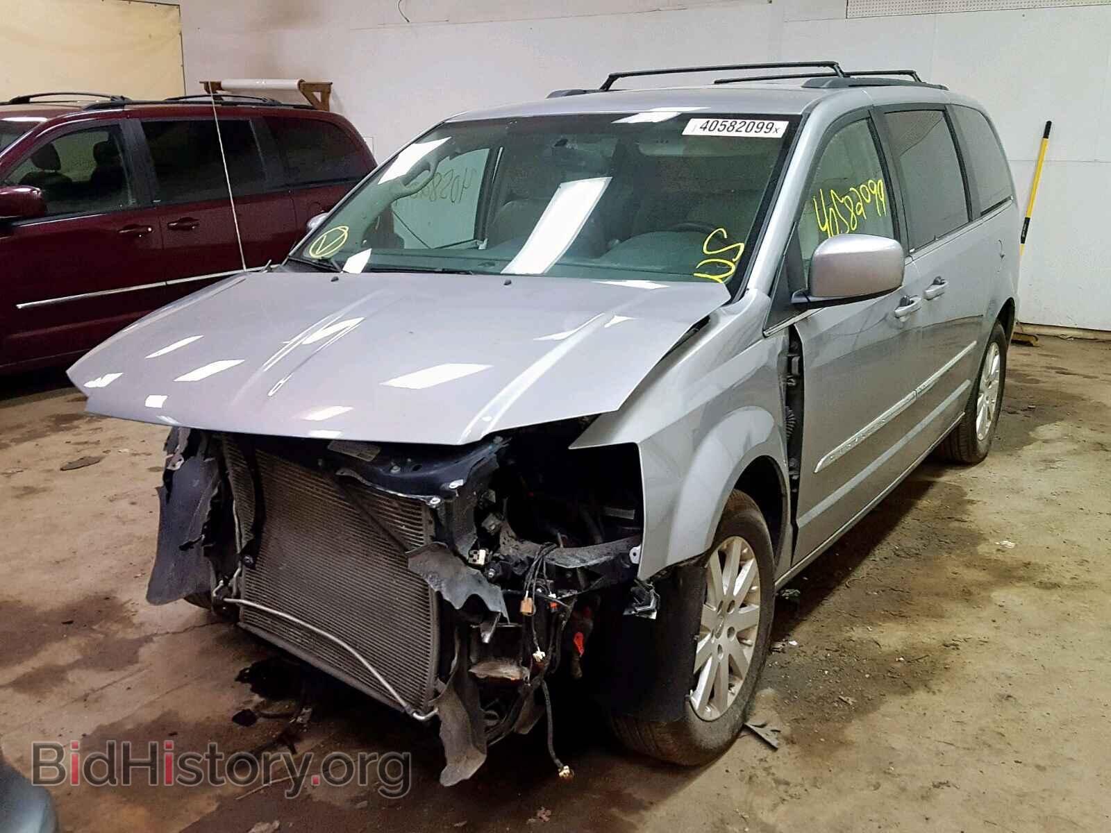 2013 CHRYSLER TOWN & COU - VIN: 2C4RC1BG3DR797595 - Фото 2