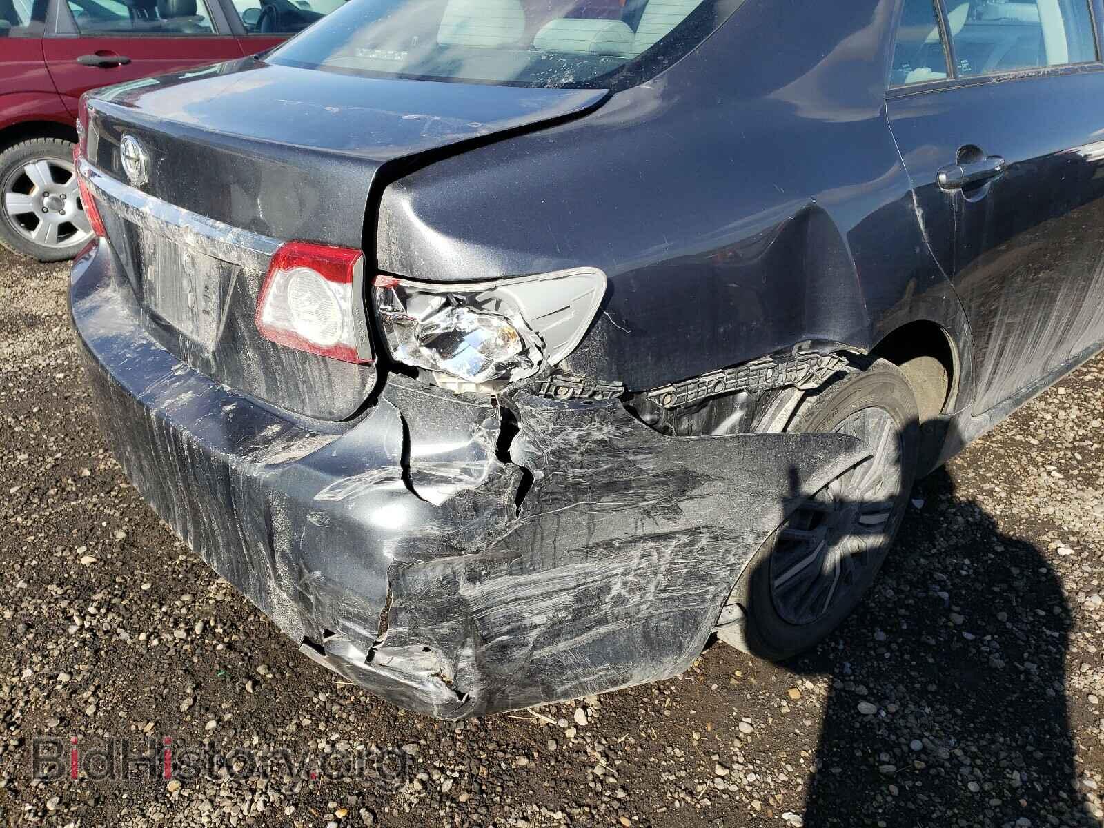 2011 TOYOTA COROLLA - VIN: 2T1BU4EEXBC584425 - Photo 9