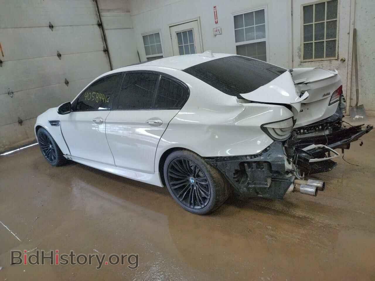 2013 BMW M5 - VIN: WBSFV9C58DC773156 - Фото 2