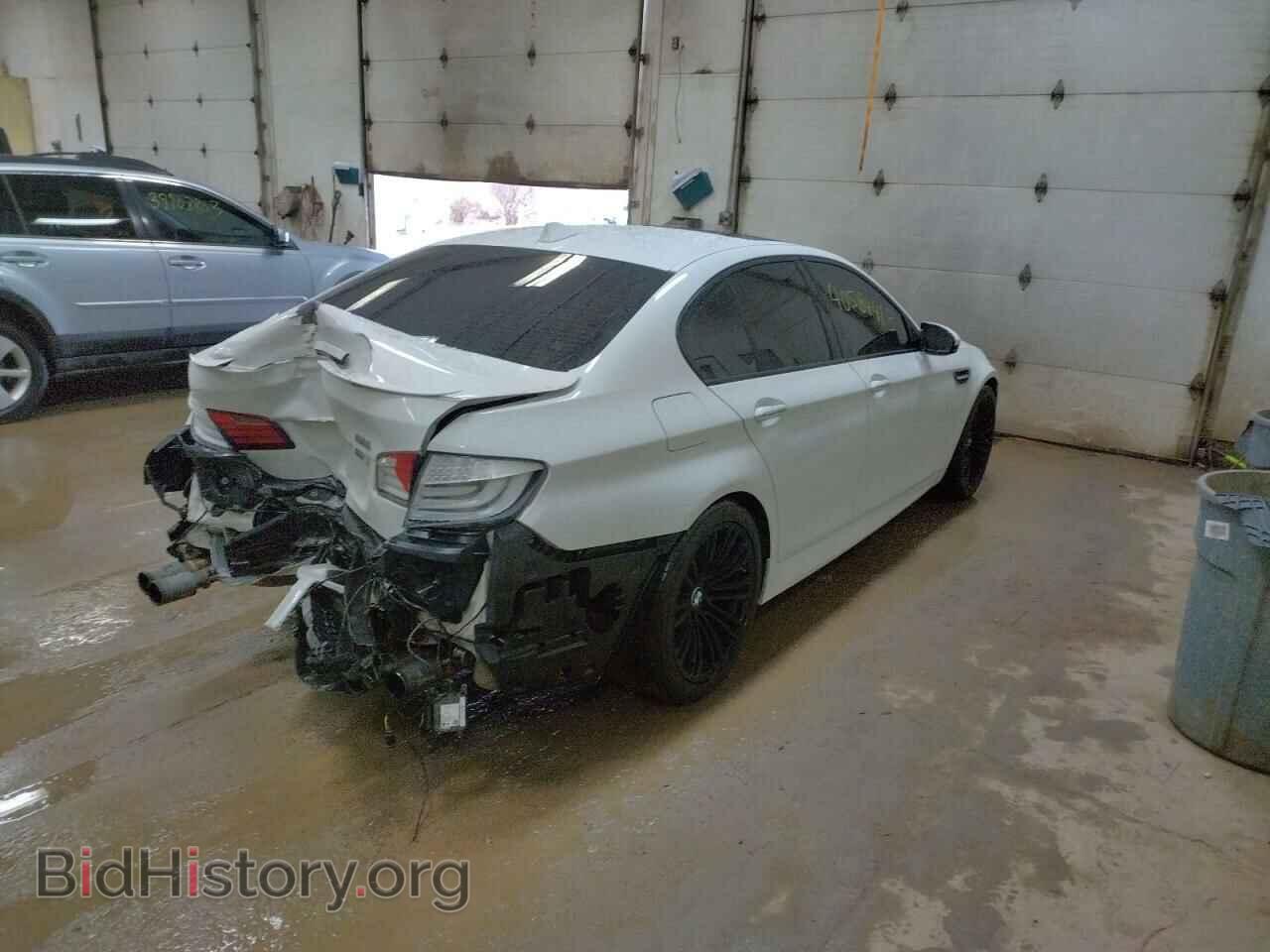 2013 BMW M5 - VIN: WBSFV9C58DC773156 - Фото 3
