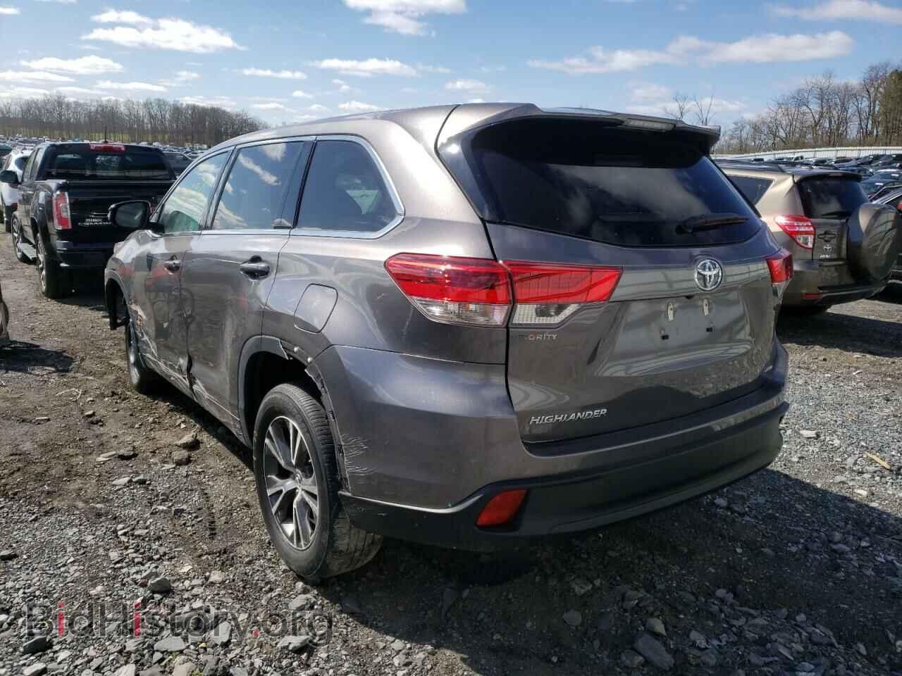 2018 TOYOTA HIGHLANDER - VIN: 5TDBZRFH2JS893254 - Фото 3