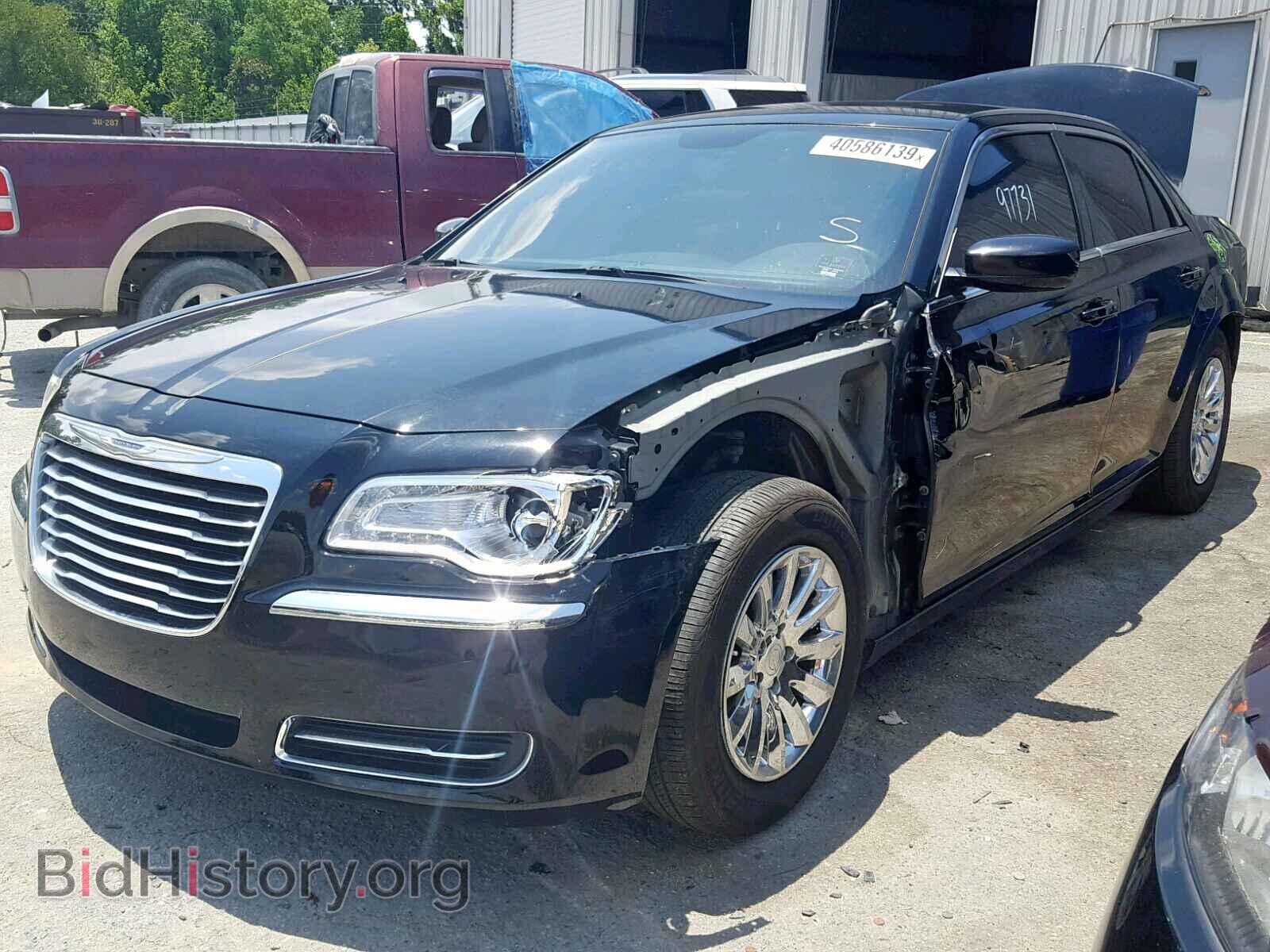 2014 CHRYSLER 300 - VIN: 2C3CCAAG4EH336019 - Фото 2