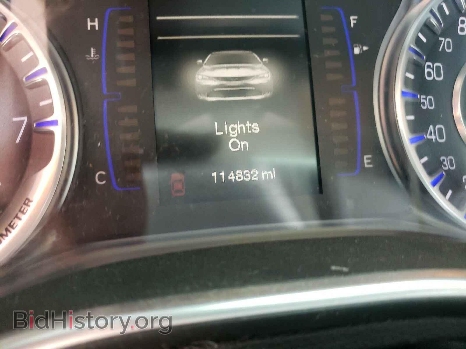 2015 CHRYSLER 200 - VIN: 1C3CCCAB0FN552328 - Photo 8