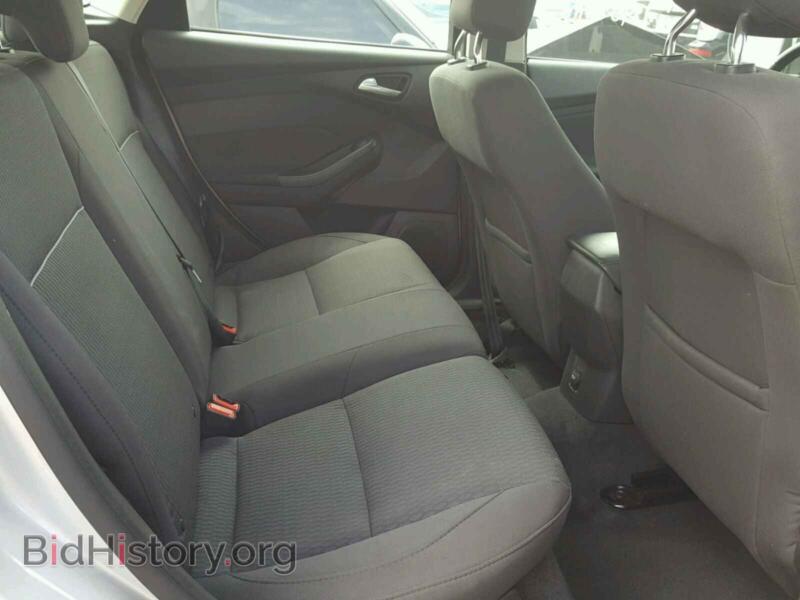 2012 Ford FOCUS (VIN 1FAHP3M23CL189991) — фото 6 из 10