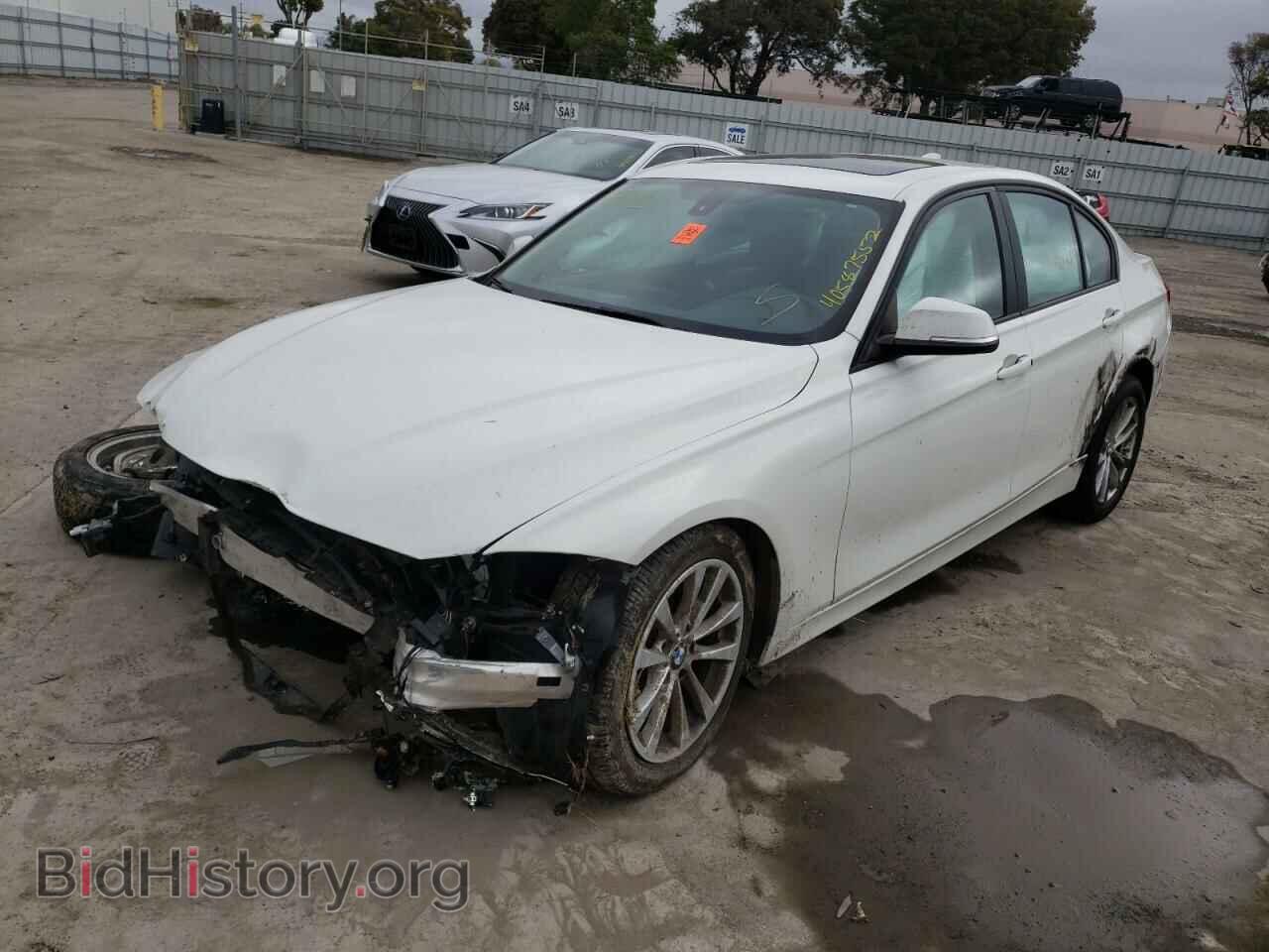 2017 BMW 3 SERIES - VIN: WBA8A9C35HK864761 - Фото 2