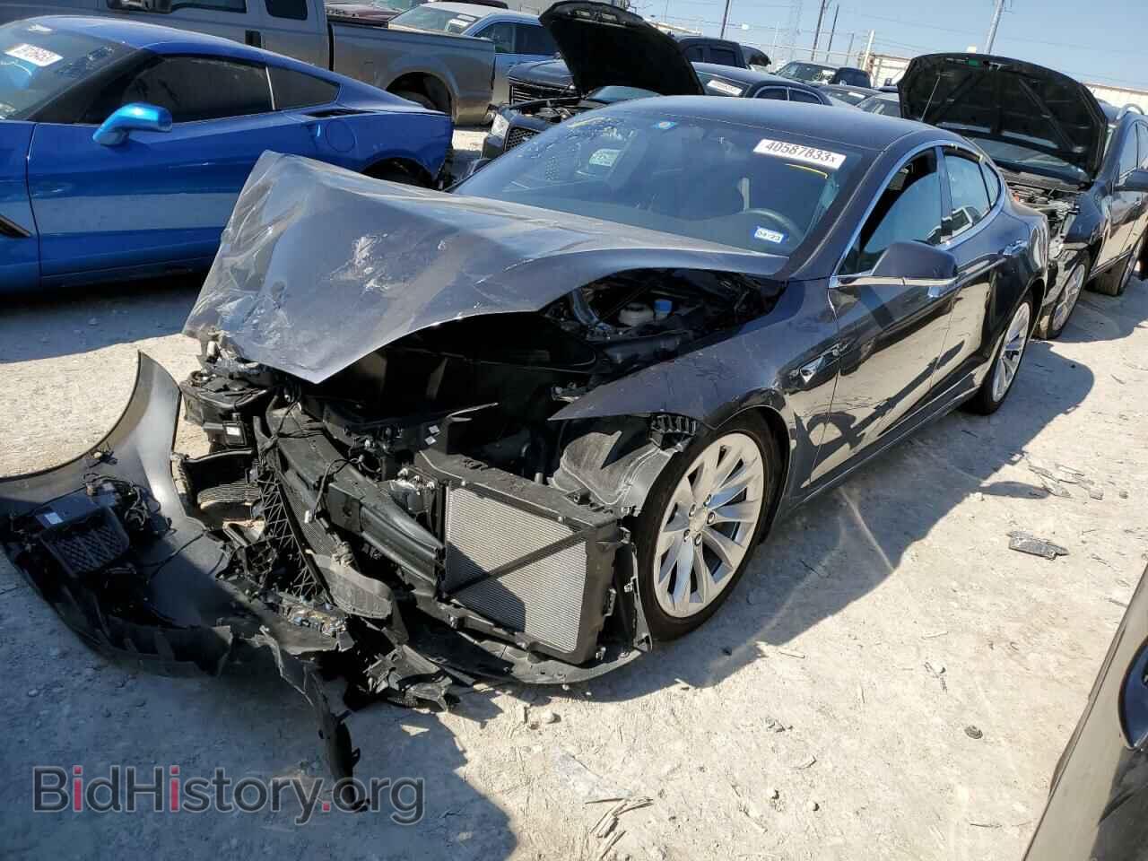 Photo 5YJSA1E22KF312220 - TESLA MODEL S 2019