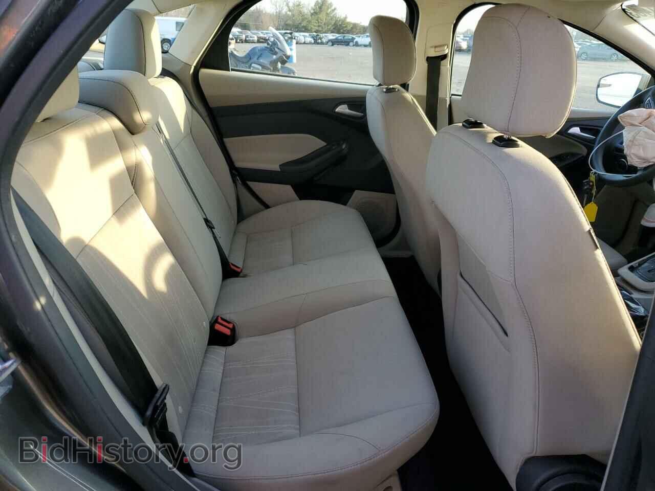 2016 FORD FOCUS - VIN: 1FADP3F27GL245965 - Photo 10