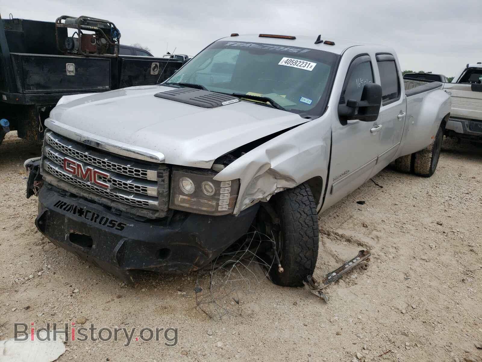 2012 GMC SIERRA - VIN: 1GT424C80CF244043 - Фото 2