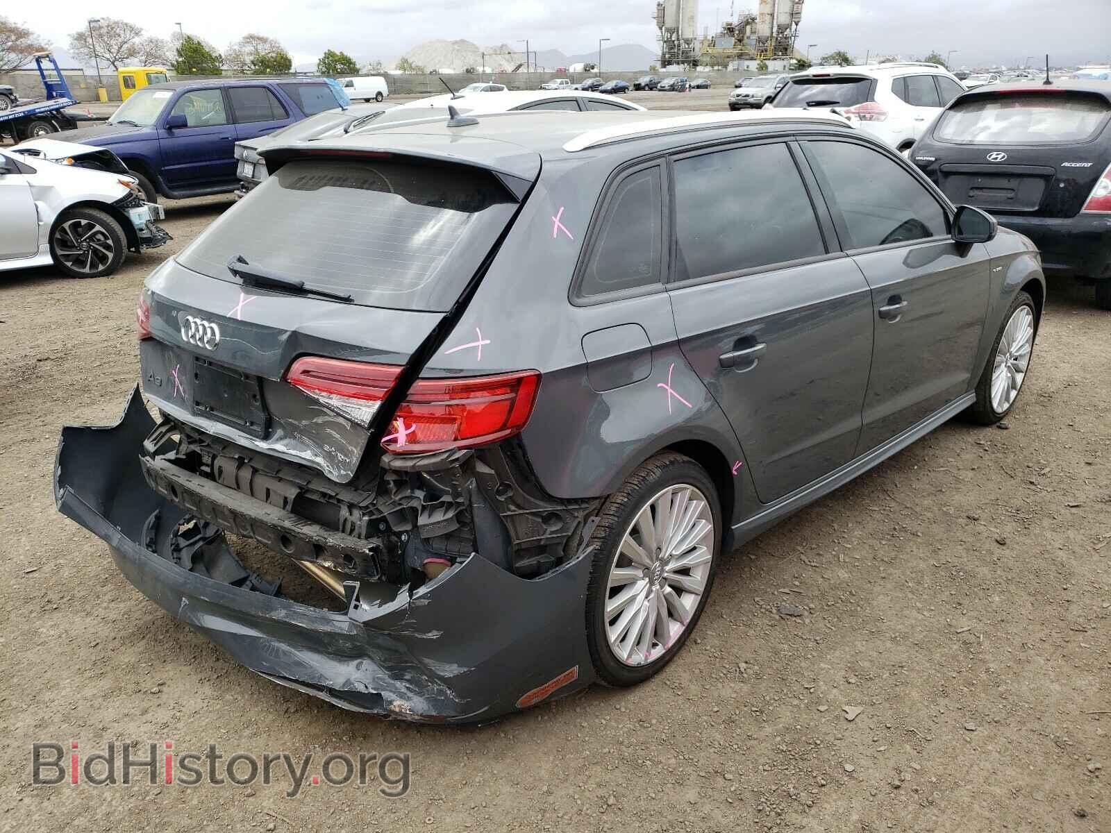 2017 AUDI A3 - VIN: WAUUPBFF9HA114778 - Фото 4