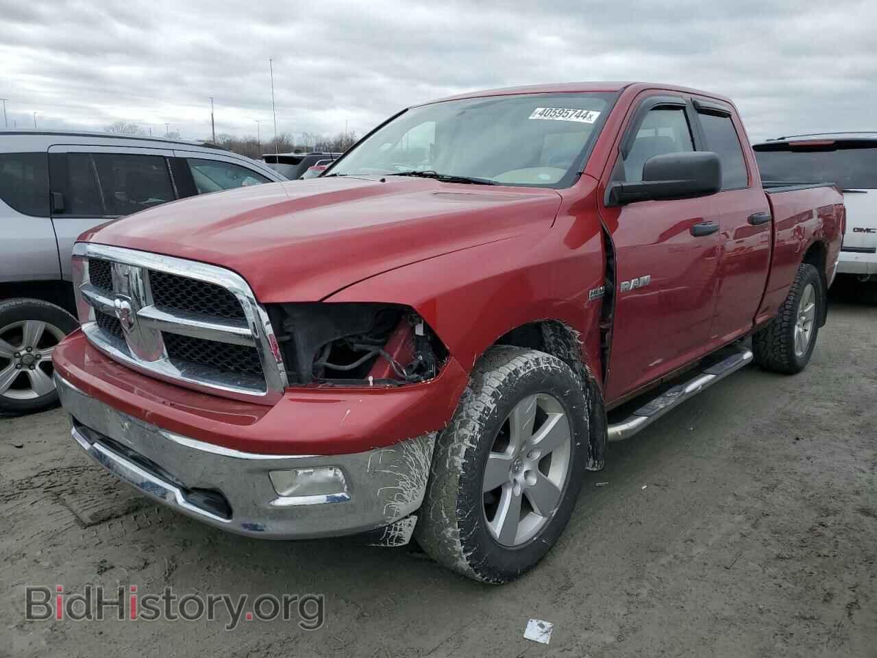 Photo 1D3HV18TX9S724909 - DODGE All Models 2009