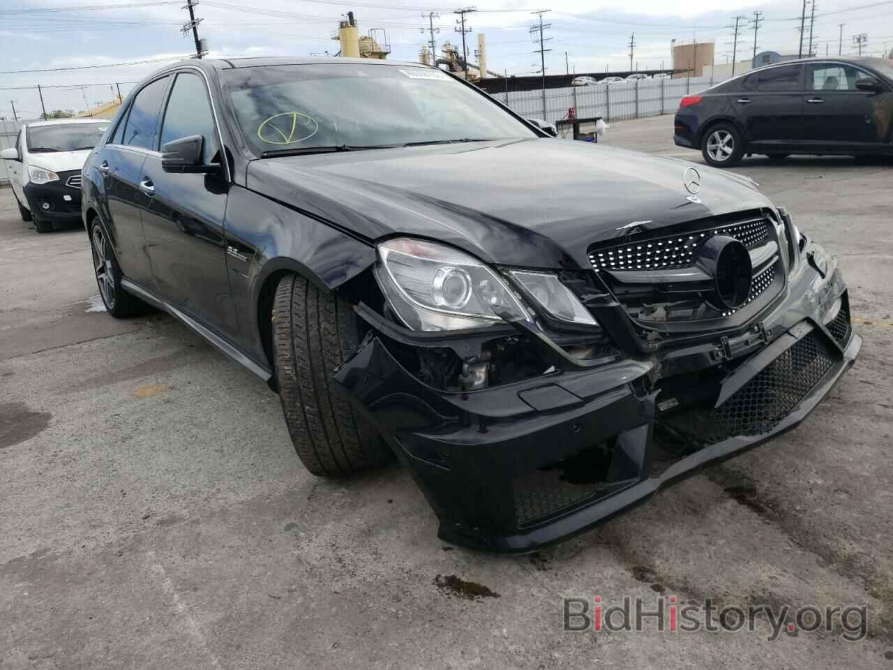 Photo WDDHF7HB0BA439668 - MERCEDES-BENZ E-CLASS 2011