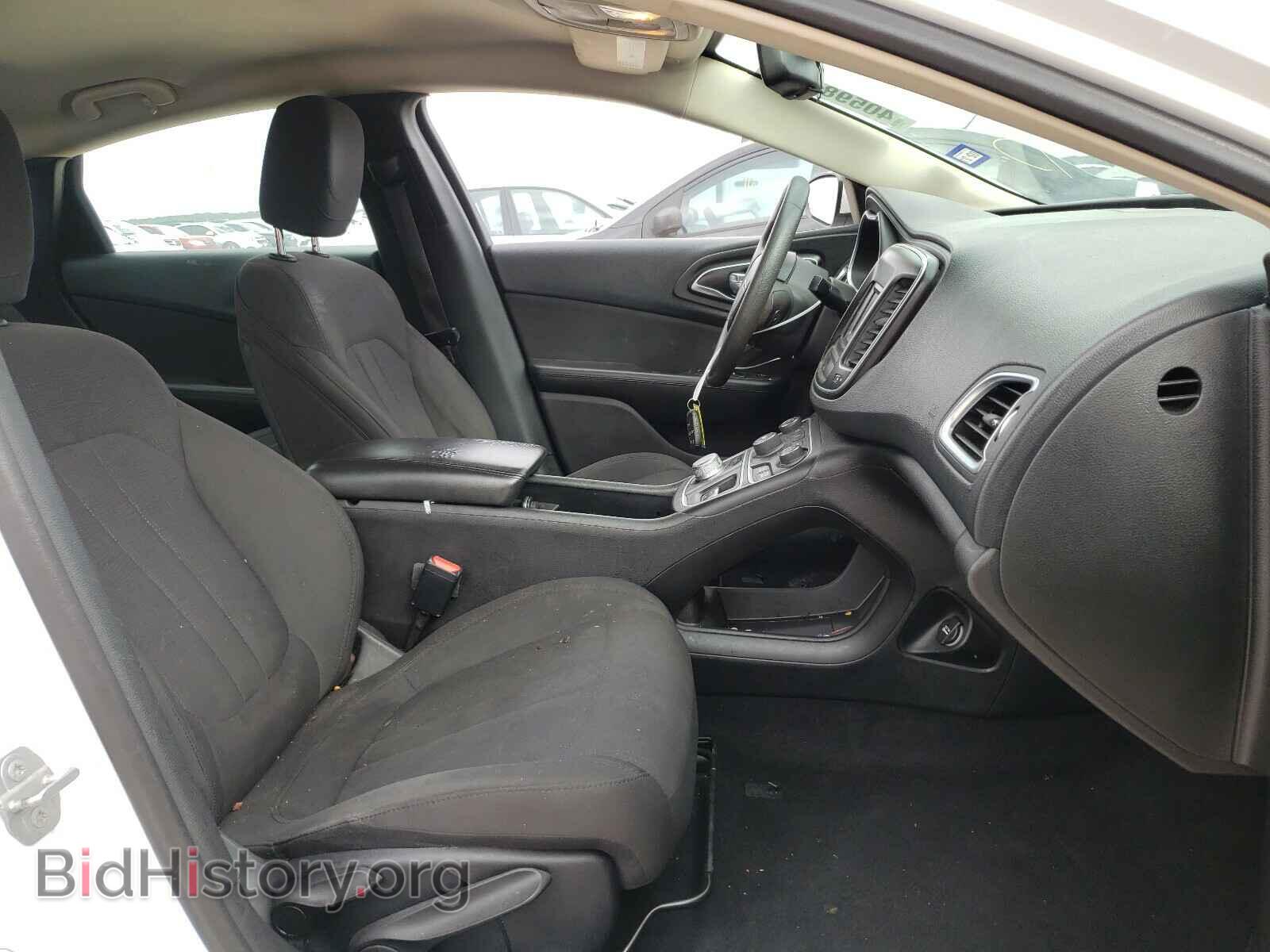 2016 CHRYSLER 200 - VIN: 1C3CCCAB1GN133177 - Фото 5
