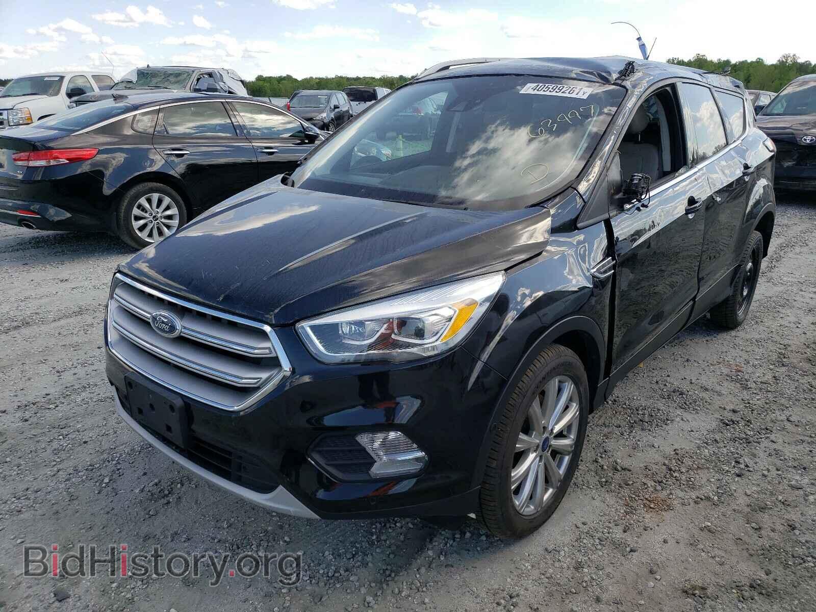 2017 FORD ESCAPE - VIN: 1FMCU9J97HUB64851 - Фото 2