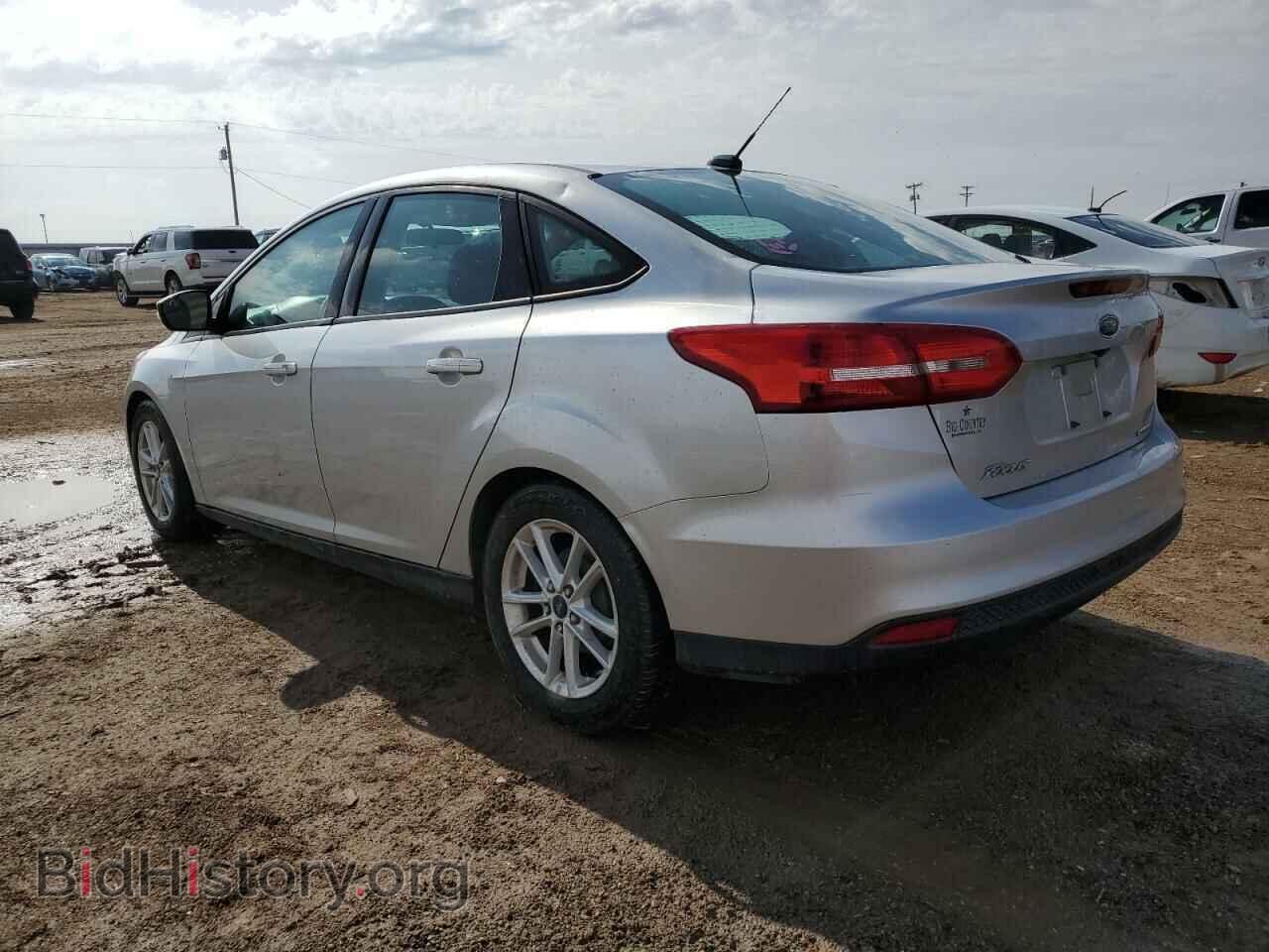 2016 FORD FOCUS - VIN: 1FADP3F2XGL204522 - Фото 2