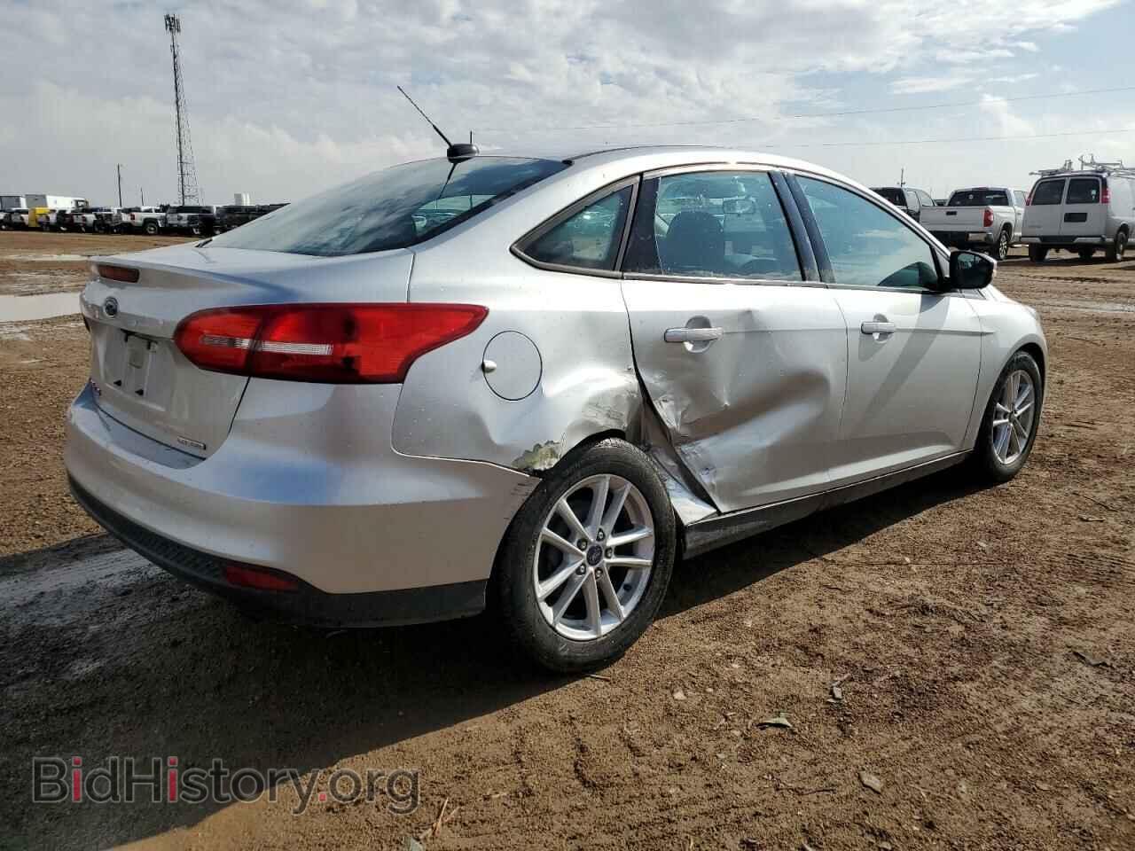 2016 FORD FOCUS - VIN: 1FADP3F2XGL204522 - Фото 3