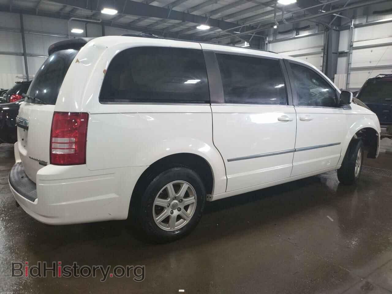 2010 CHRYSLER MINIVAN - VIN: 2A4RR8D19AR405211 - Фото 3