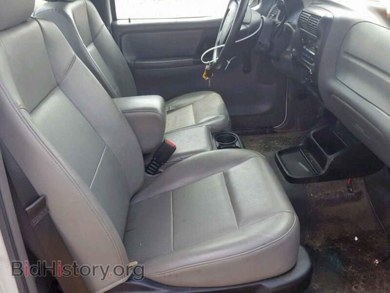 2011 Ford RANGER (VIN 1FTKR1AD1BPA10925) — photo 5 of 10