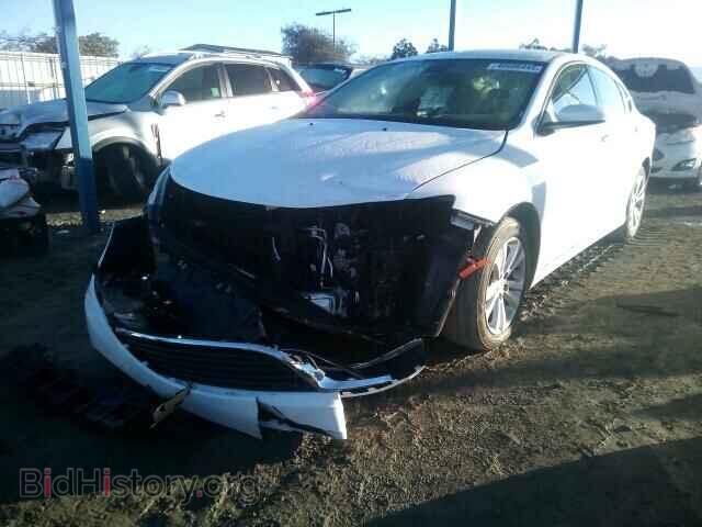 2015 CHRYSLER 200 - VIN: 1C3CCCAB6FN667452 - Photo 2