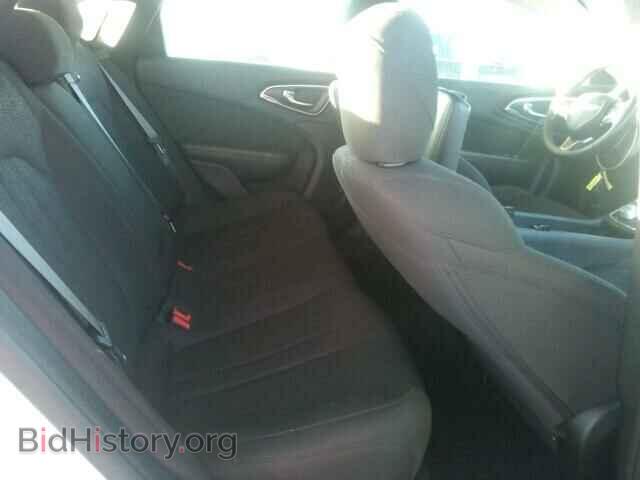 2015 CHRYSLER 200 - VIN: 1C3CCCAB6FN667452 - Photo 6