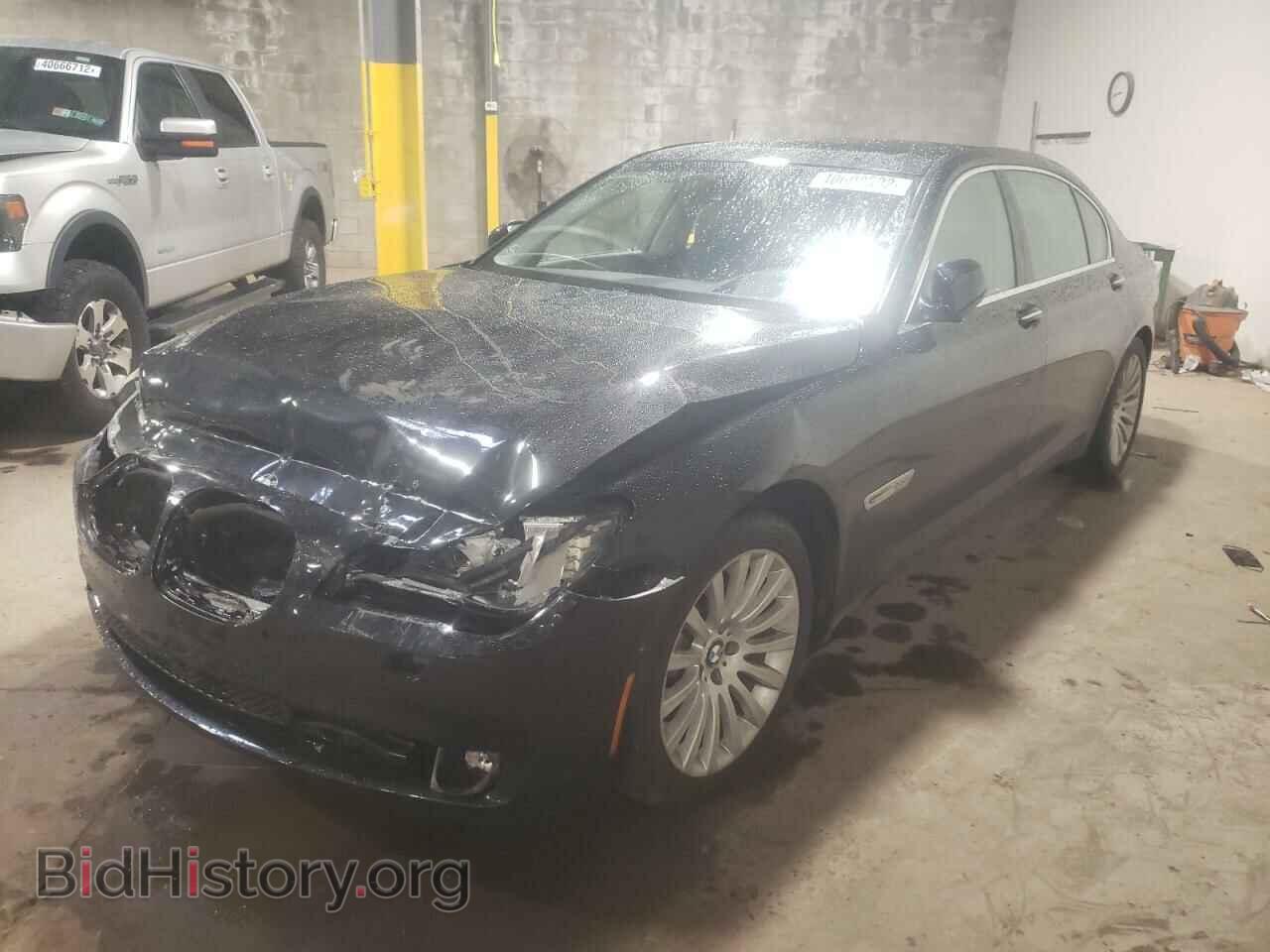 2011 BMW 7 SERIES - VIN: WBAKC8C55BC434077 - Фото 2