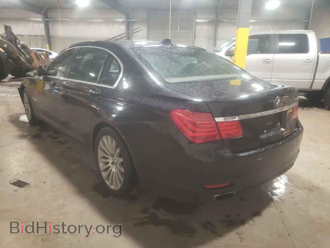 2011 BMW 7 SERIES - VIN: WBAKC8C55BC434077 - Фото 3