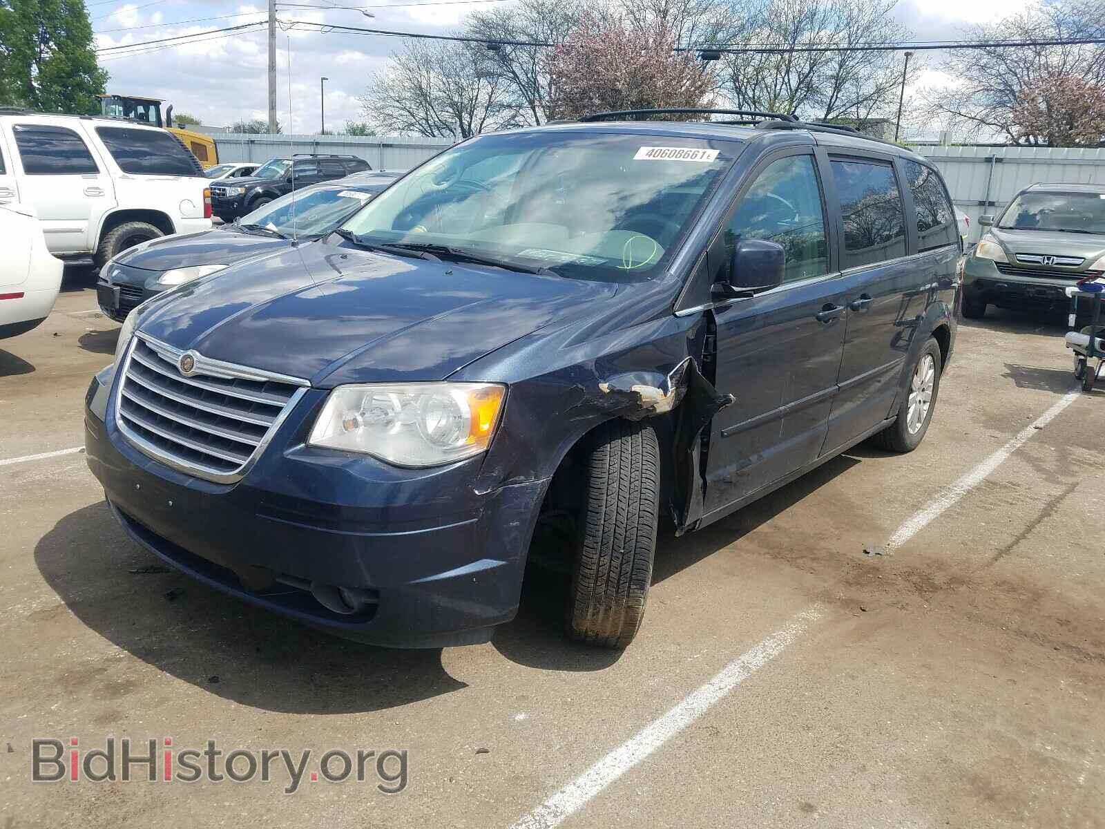 2008 CHRYSLER MINIVAN - VIN: 2A8HR54P38R601071 - Фото 2