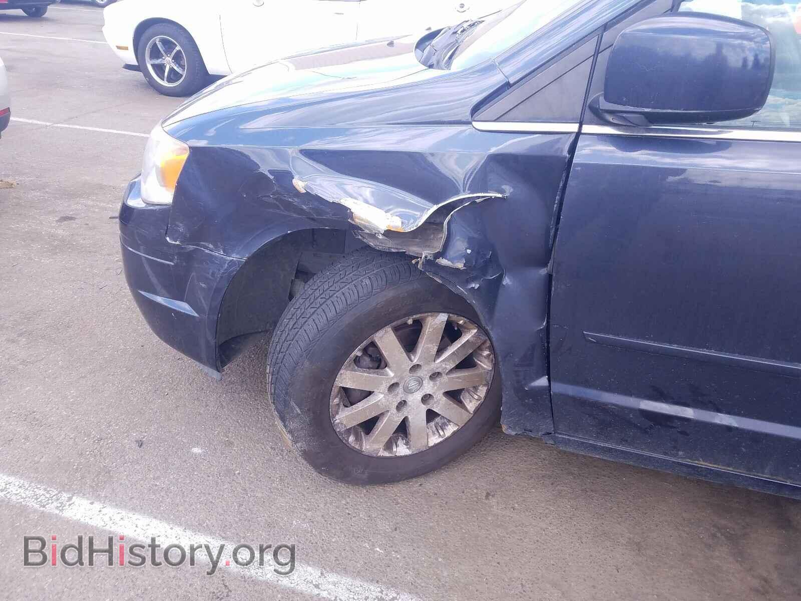 2008 CHRYSLER MINIVAN - VIN: 2A8HR54P38R601071 - Фото 9