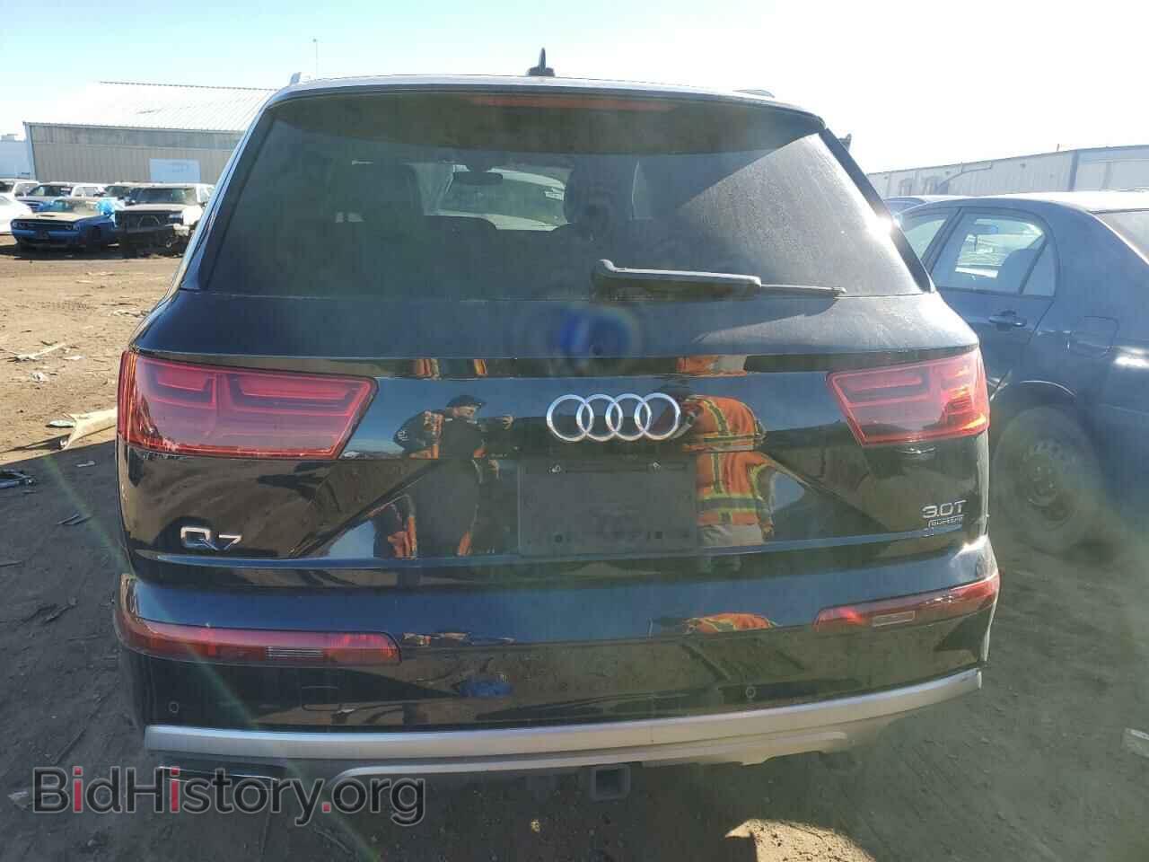 2017 AUDI Q7 - VIN: WA1VAAF77HD019110 - Фото 6