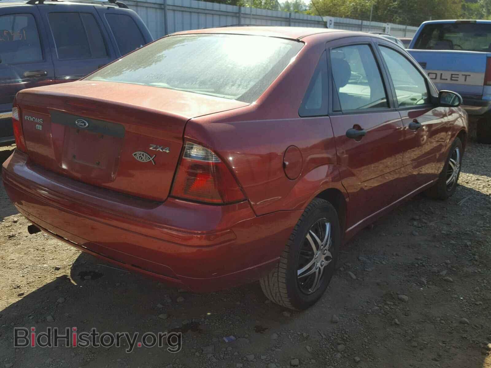 2005 FORD FOCUS - VIN: 1FAFP34N85W145004 - Фото 4