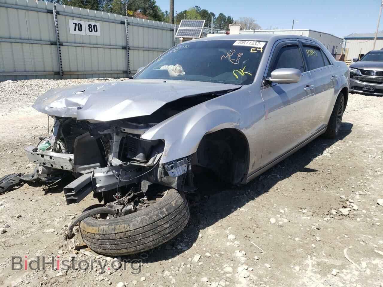 2013 CHRYSLER 300 - VIN: 2C3CCAAG8DH608926 - Фото 2