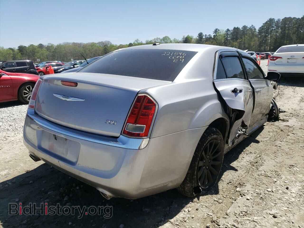 2013 CHRYSLER 300 - VIN: 2C3CCAAG8DH608926 - Фото 4