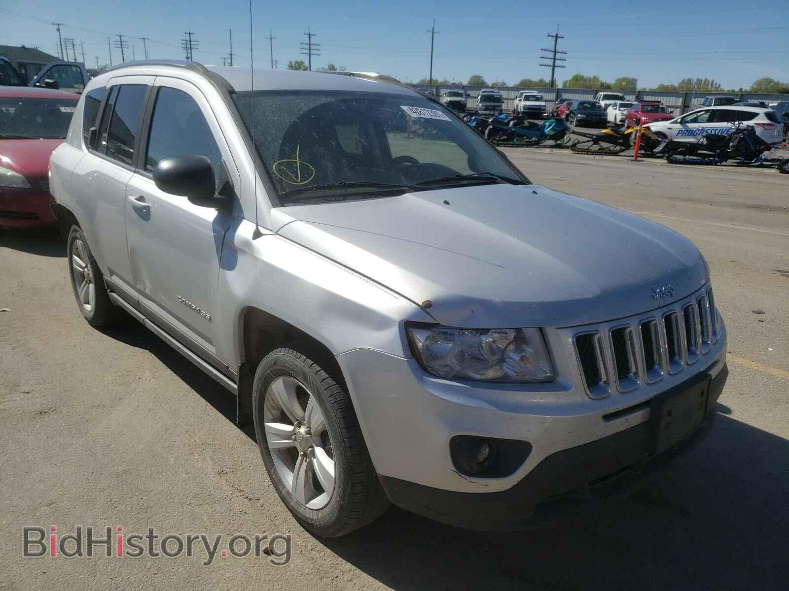 Photo 1J4NF1FB9BD164520 - JEEP COMPASS 2011