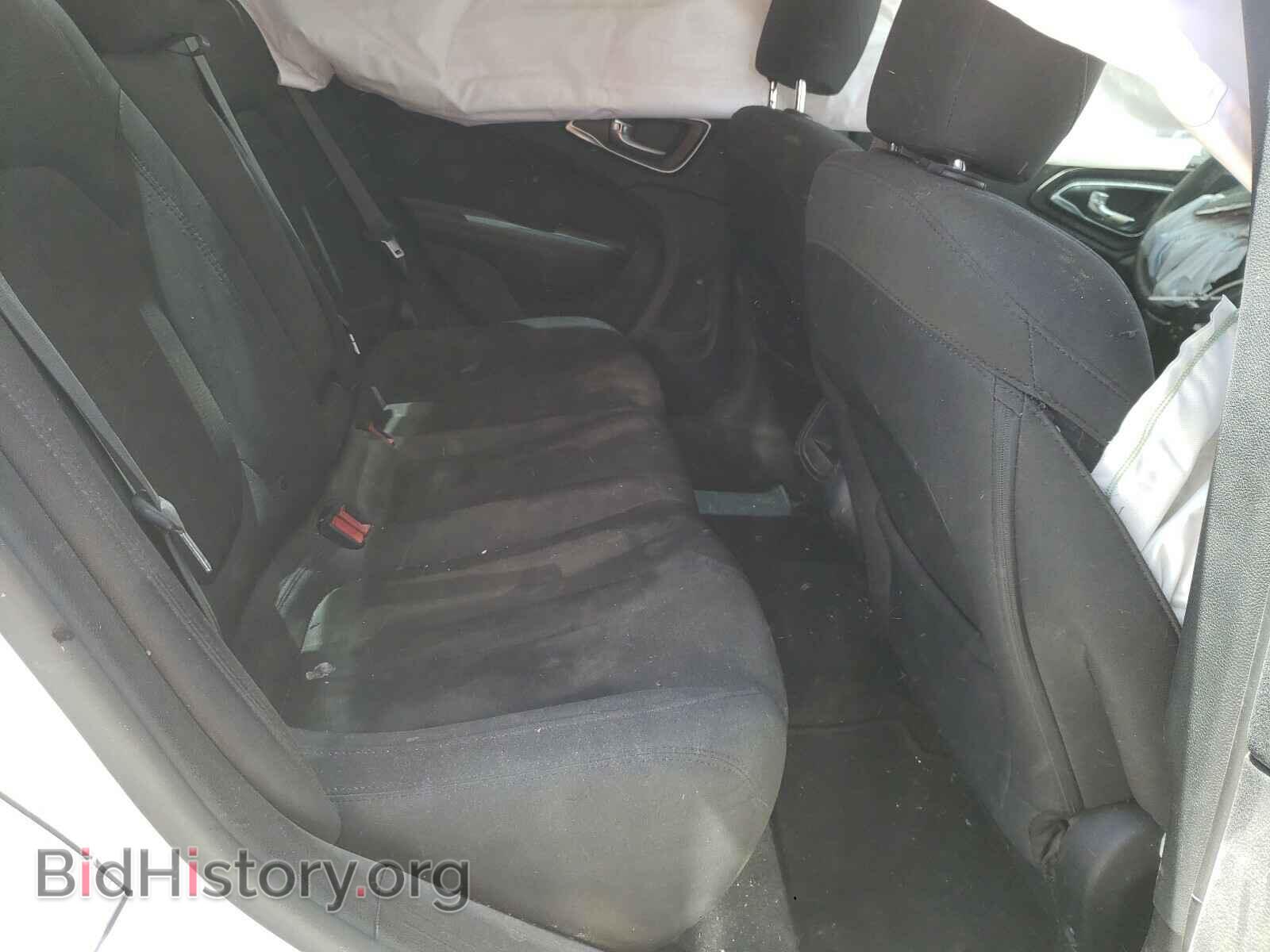 2016 CHRYSLER 200 - VIN: 1C3CCCAB8GN149201 - Photo 6