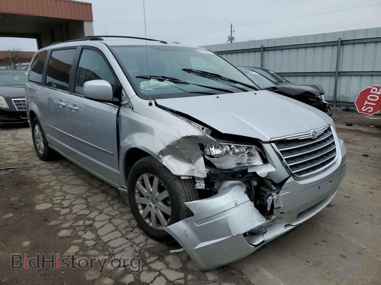 2009 CHRYSLER MINIVAN - VIN: 2A8HR54169R581184 - Фото 4