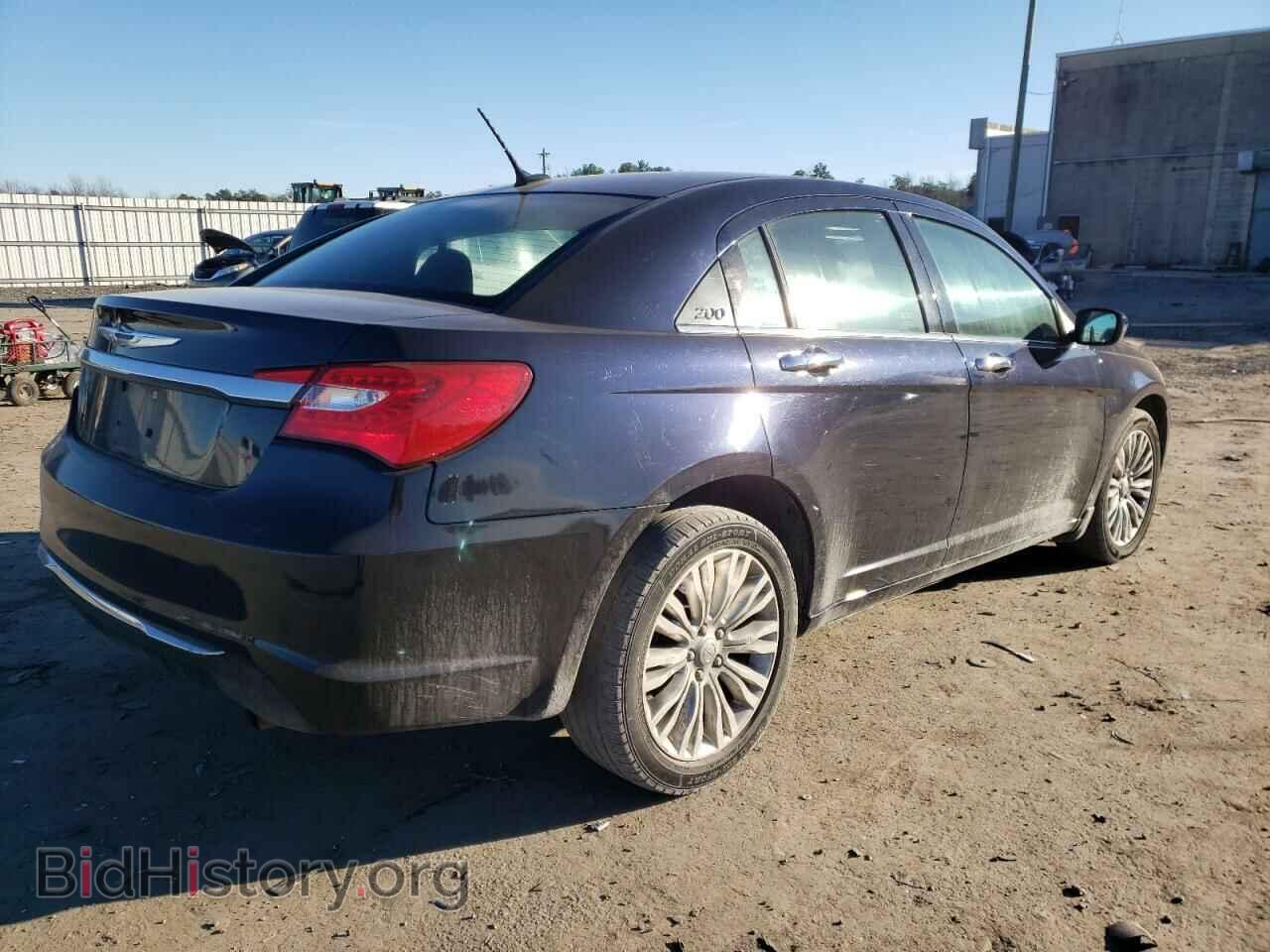 2011 CHRYSLER 200 - VIN: 1C3BC2FB6BN590364 - Photo 3
