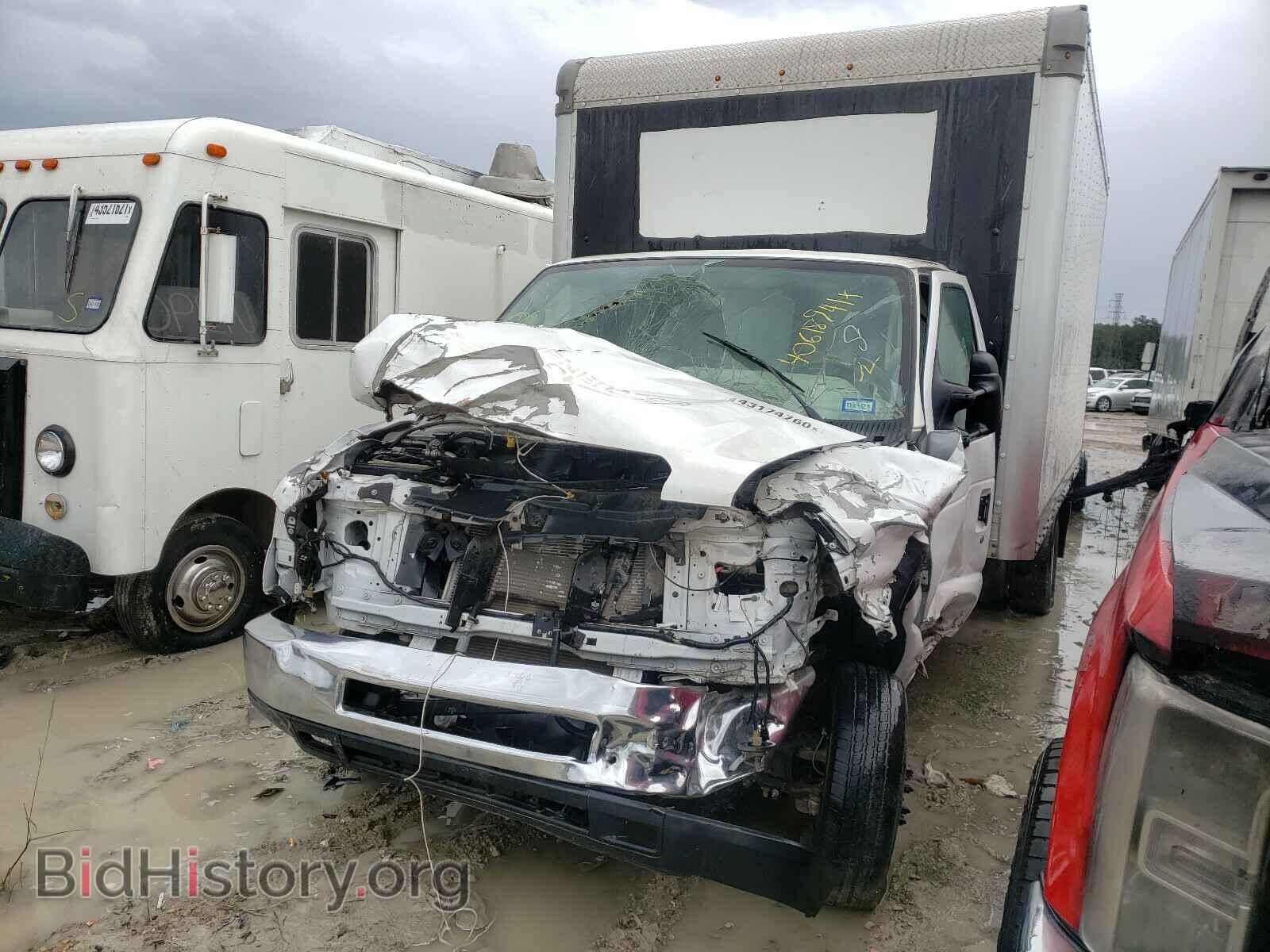 2015 FORD ECONOLINE - VIN: 1FDWE3FL9FDA10019 - Photo 2
