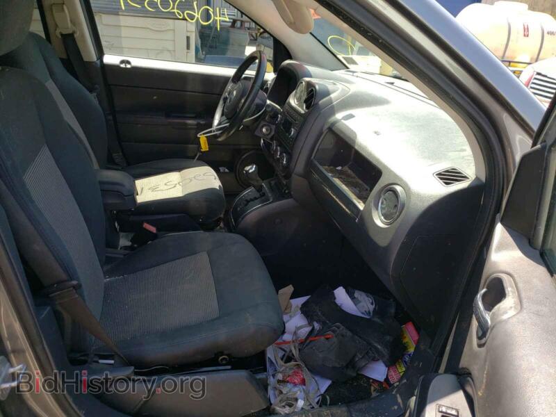 2012 Jeep COMPASS (VIN 1C4NJDEB4CD530277) — photo 5 of 10