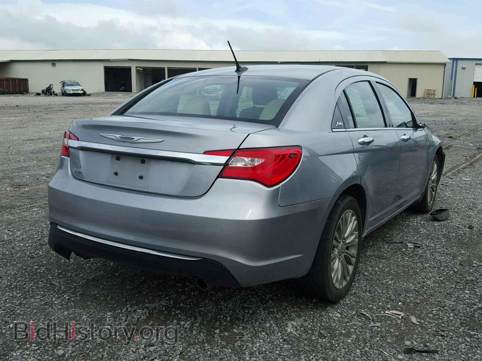 2013 CHRYSLER 200 - VIN: 1C3CCBCG8DN655500 - Фото 4