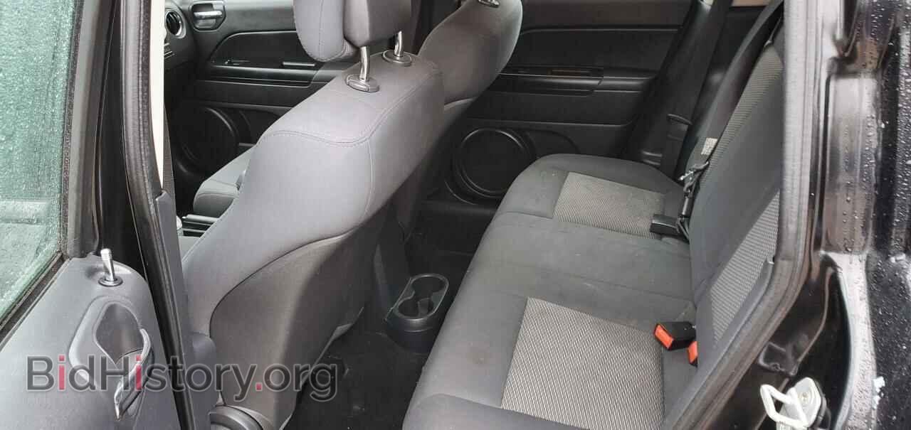 2010 JEEP COMPASS - VIN: 1J4NF4FB2AD584748 - Фото 6